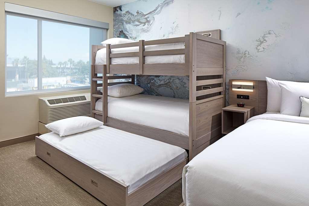 Cambria Hotel & Suites Anaheim Resort Area Rum bild