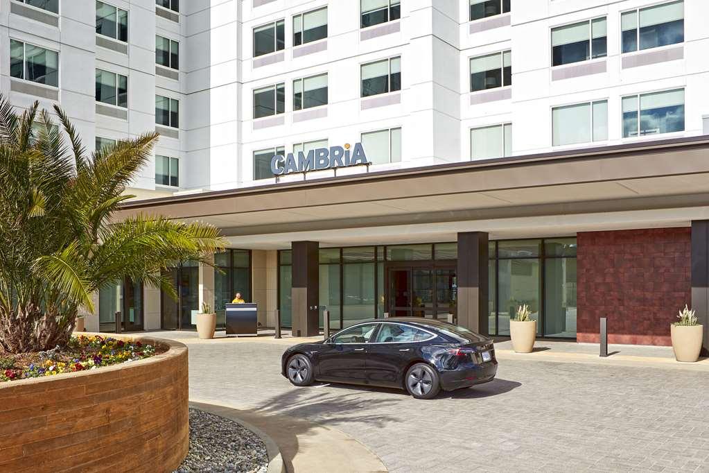 Cambria Hotel & Suites Anaheim Resort Area Exteriör bild